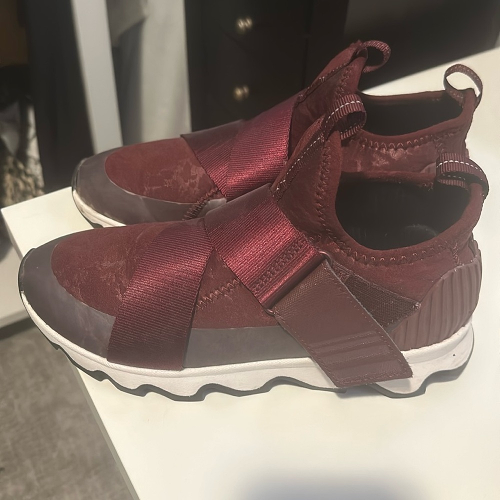 Burgundy Sorel women’s Sneakers